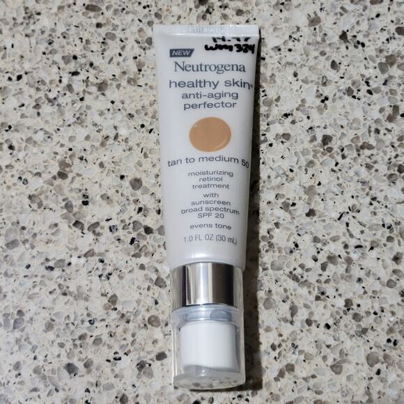 Neutrogena Healthy Skin Anti-Aging Perfector TAN MEDIUM 50 Retinol SPF 20✨️NEW - Picture 8 of 10
